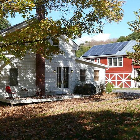 The Farmhouse Suite At Barn & Bike Red Hook Exterior photo