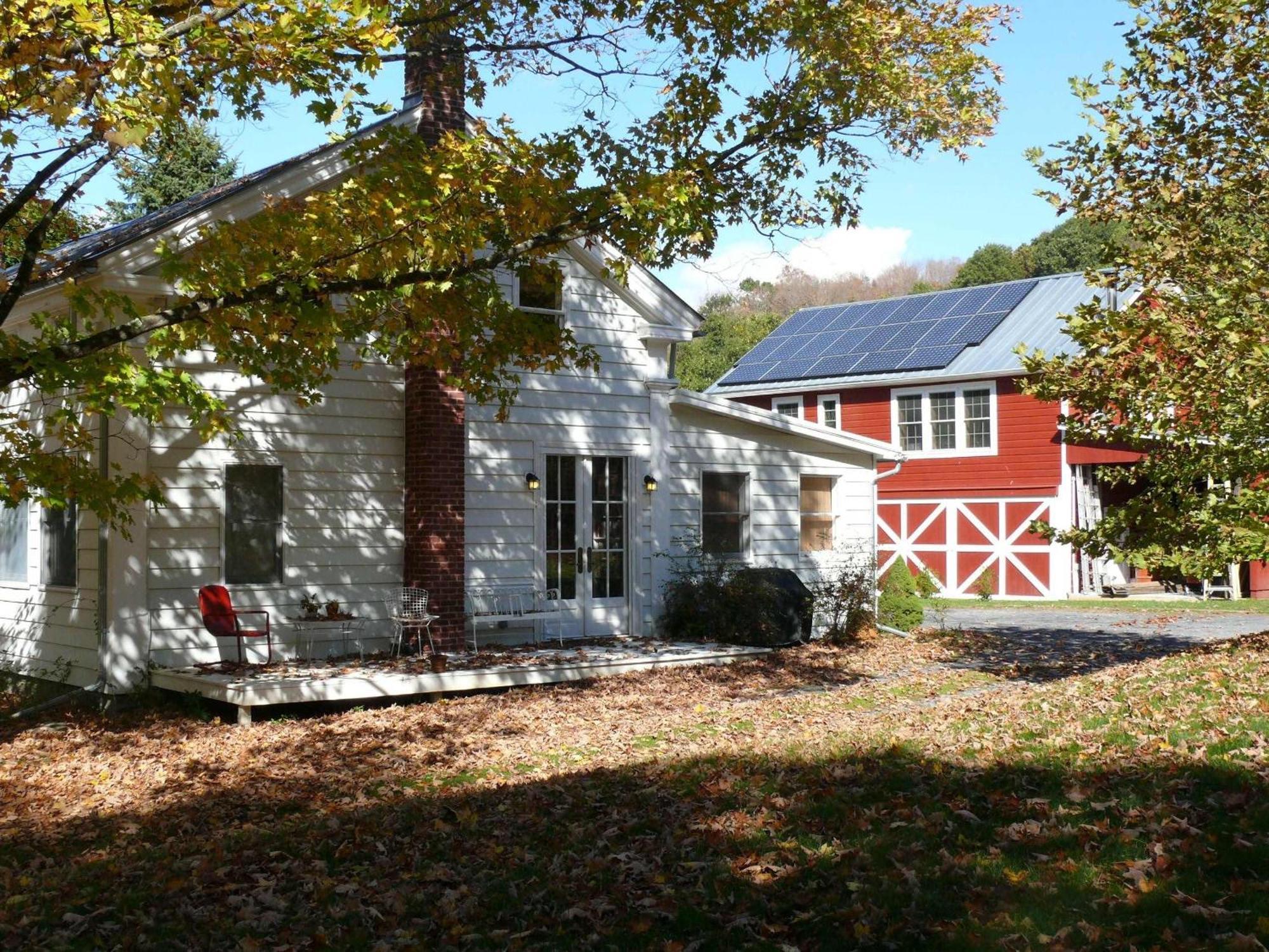 The Farmhouse Suite At Barn & Bike Red Hook Exterior photo